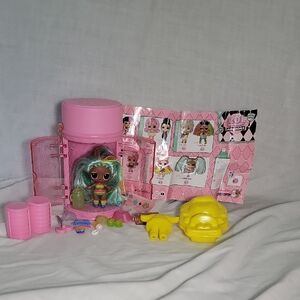 L.O.L. Surprise! Hairgoals Pink and Black Design